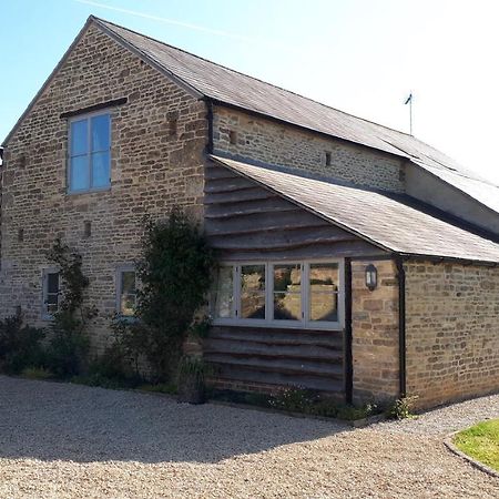The Byre North End Farm Bed and Breakfast Ashton Keynes Εξωτερικό φωτογραφία